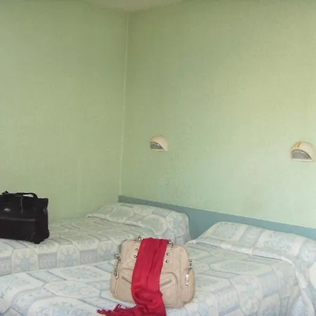 Fasthotel Lille Aeroport *