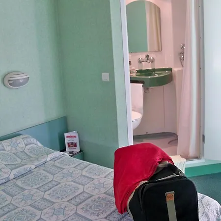 Fasthotel Lille Aeroport